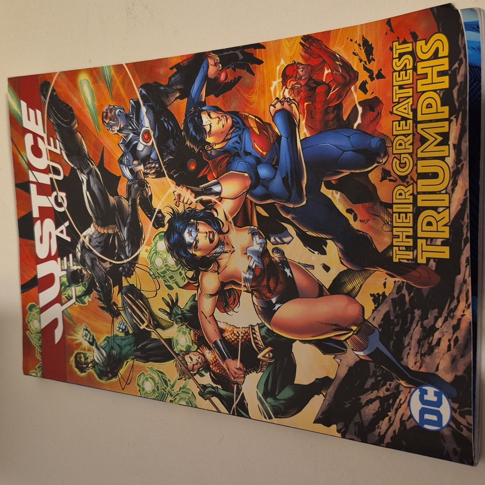 99  jUSTICE LEAGUE SOFT COVER BOOK 99